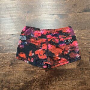 Fleo Shorts - Medium